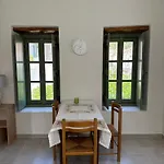 بيت للعطل Alexander House 2
