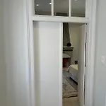بيت للعطل Alexander House 2 *
