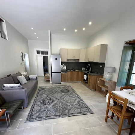 Alexander House 2 Leonidio