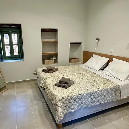 Alexander House 2 Λεωνίδιο