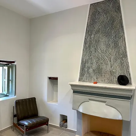 Alexander House 2 * Leonidio