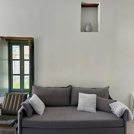 Alexander House 2 펜션