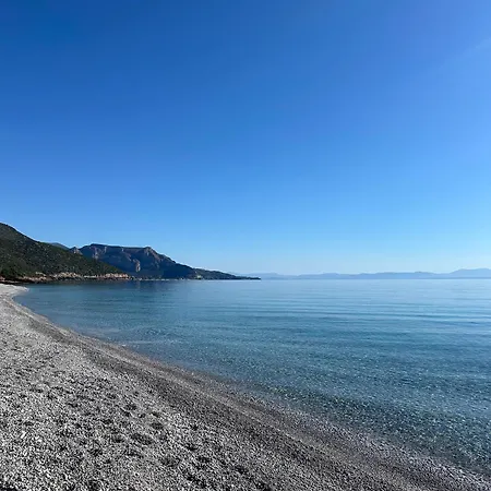 Alexander House 2 * Leonidio