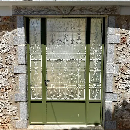 Alexander House 2
