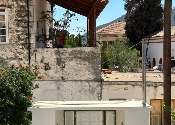 Alexander House 2